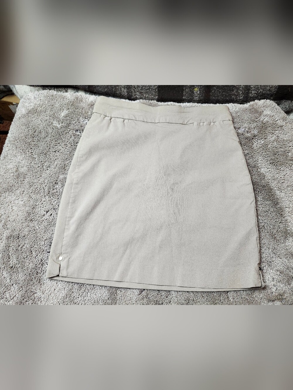 Classic Cream Pencil Skirt - Versatile Women’s Workwear